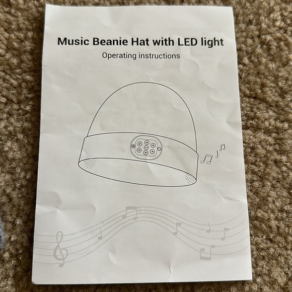 Beanie with headlamp and music - Picture 7 of 9